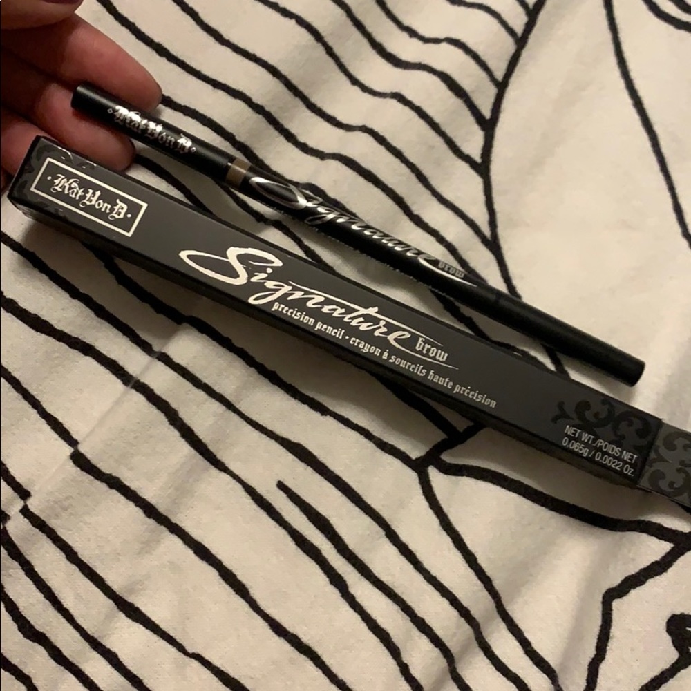 Kat Von D Eyebrow Pencil *Bundle 2/$30*